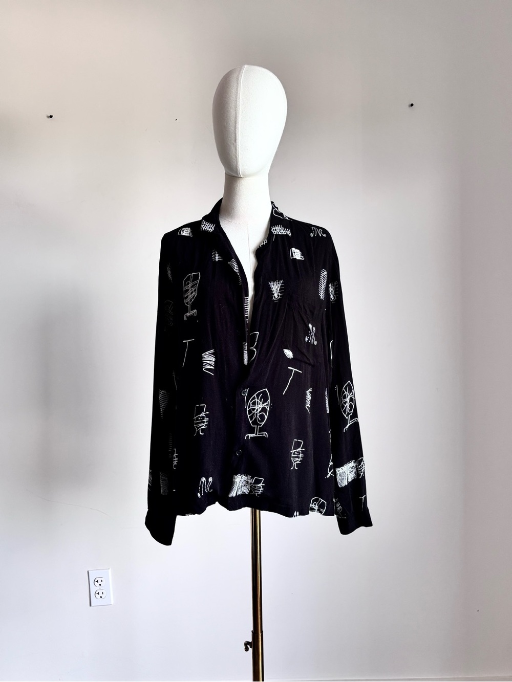 carhartt wip black graphic print long sleeve button up shirt size large